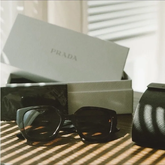 Prada PR14WS 09Q5S0 Tortoise Shell Cat Eye Oversized Sunglasses